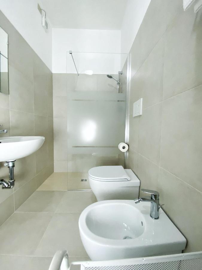 Hotel Dinarica Марота Екстериор снимка