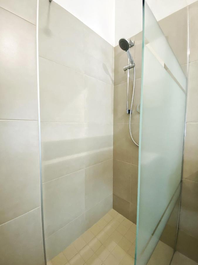 Hotel Dinarica Марота Екстериор снимка