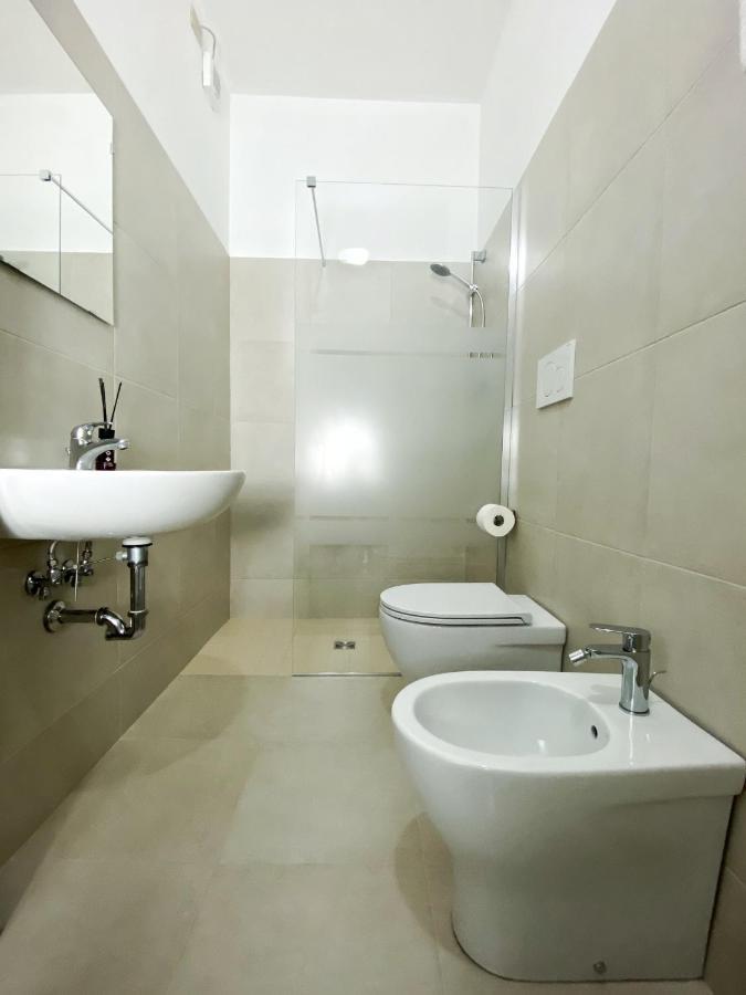 Hotel Dinarica Марота Екстериор снимка