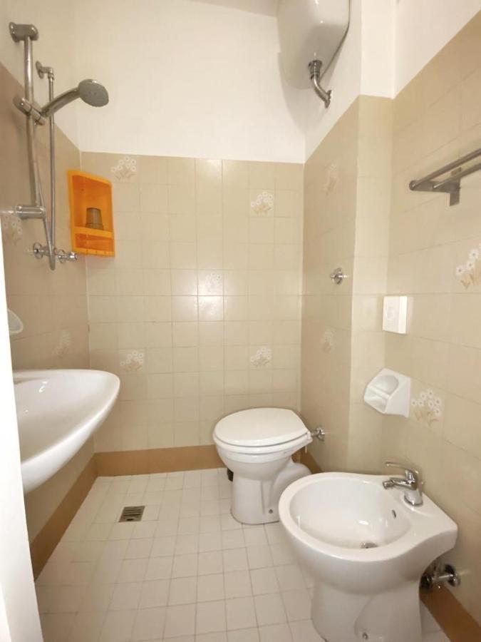 Hotel Dinarica Марота Екстериор снимка