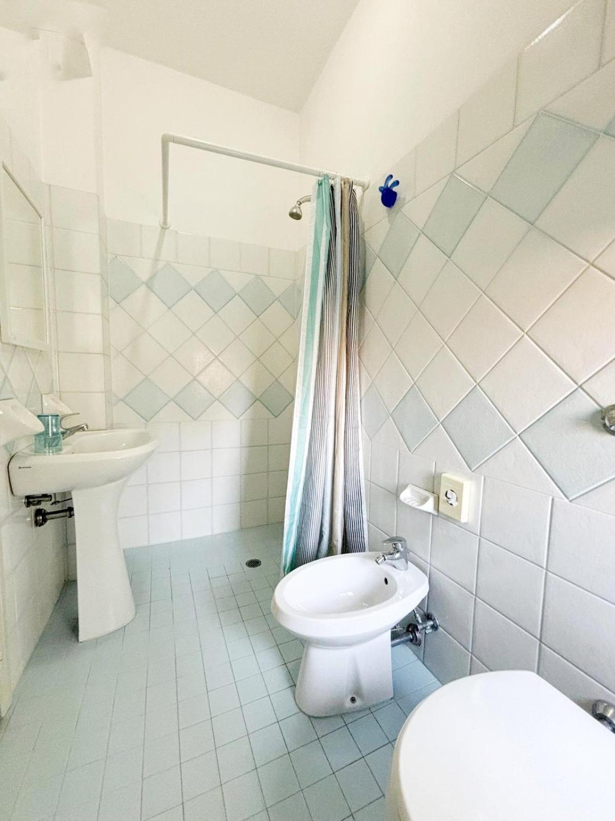 Hotel Dinarica Марота Екстериор снимка